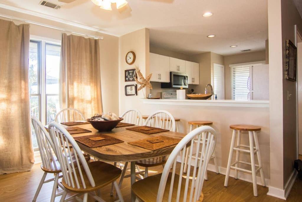 Pelican Point Unobstructed Beach Views Beach Access Out Back Door! Harbor Island Kültér fotó