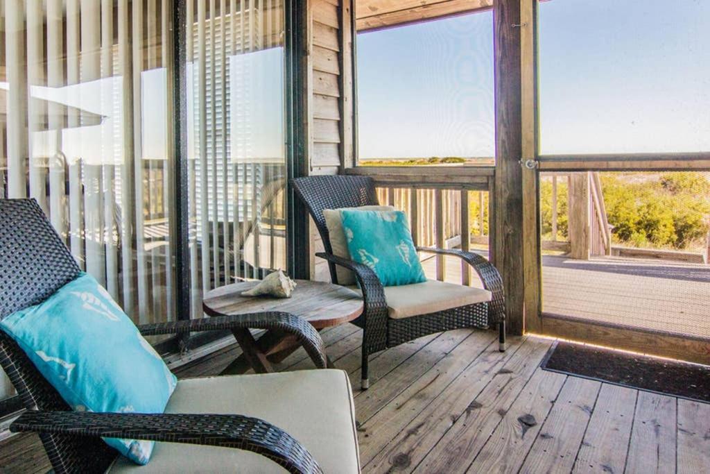 Pelican Point Unobstructed Beach Views Beach Access Out Back Door! Harbor Island Kültér fotó