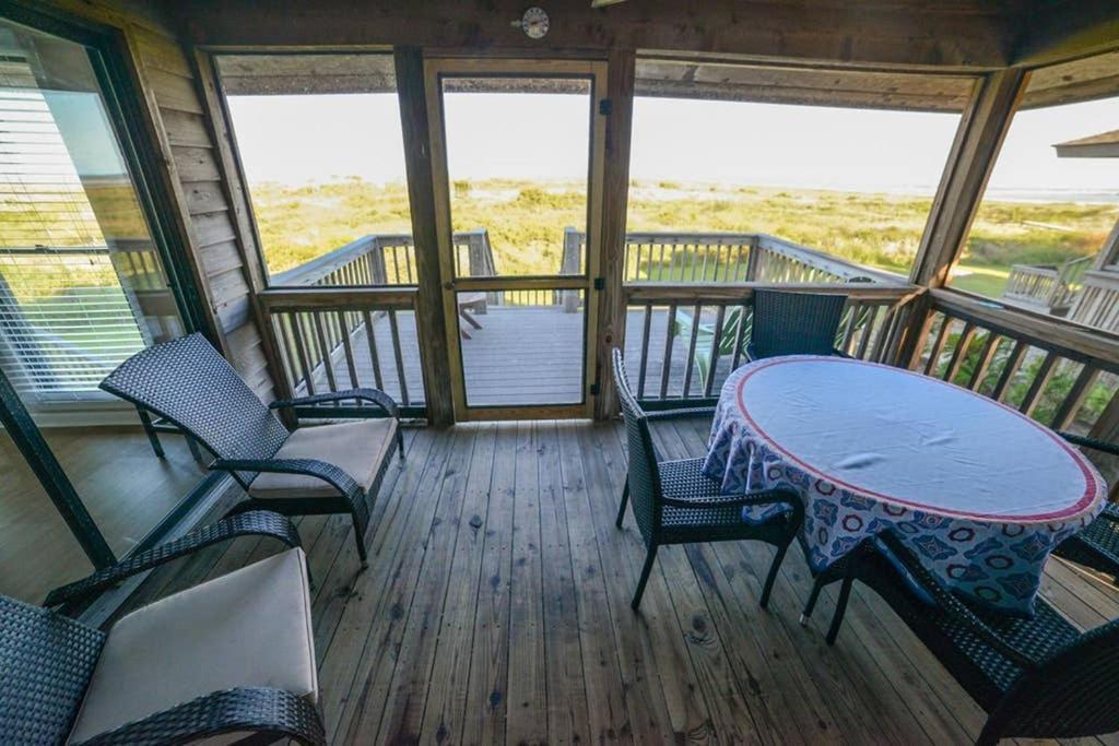 Pelican Point Unobstructed Beach Views Beach Access Out Back Door! Harbor Island Kültér fotó